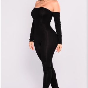 Soothe Off the Shoulder Jumpsuit! ♠️